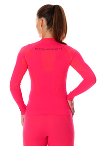 Bright, bold Women's THERMO long sleeve in the colour raspberry. The BRUBECK logo fits between the shoulder blades of the garment. 
