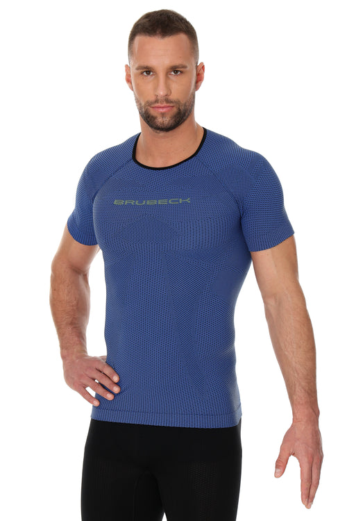 Men's 3D RUN PRO short-sleeve top. A fitted blue top with black trim around the neck, and a green logo on the chest 