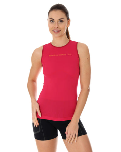 Women's raspberry coloured 3D pro tank top from the front. Built to help you reach new levels when training.